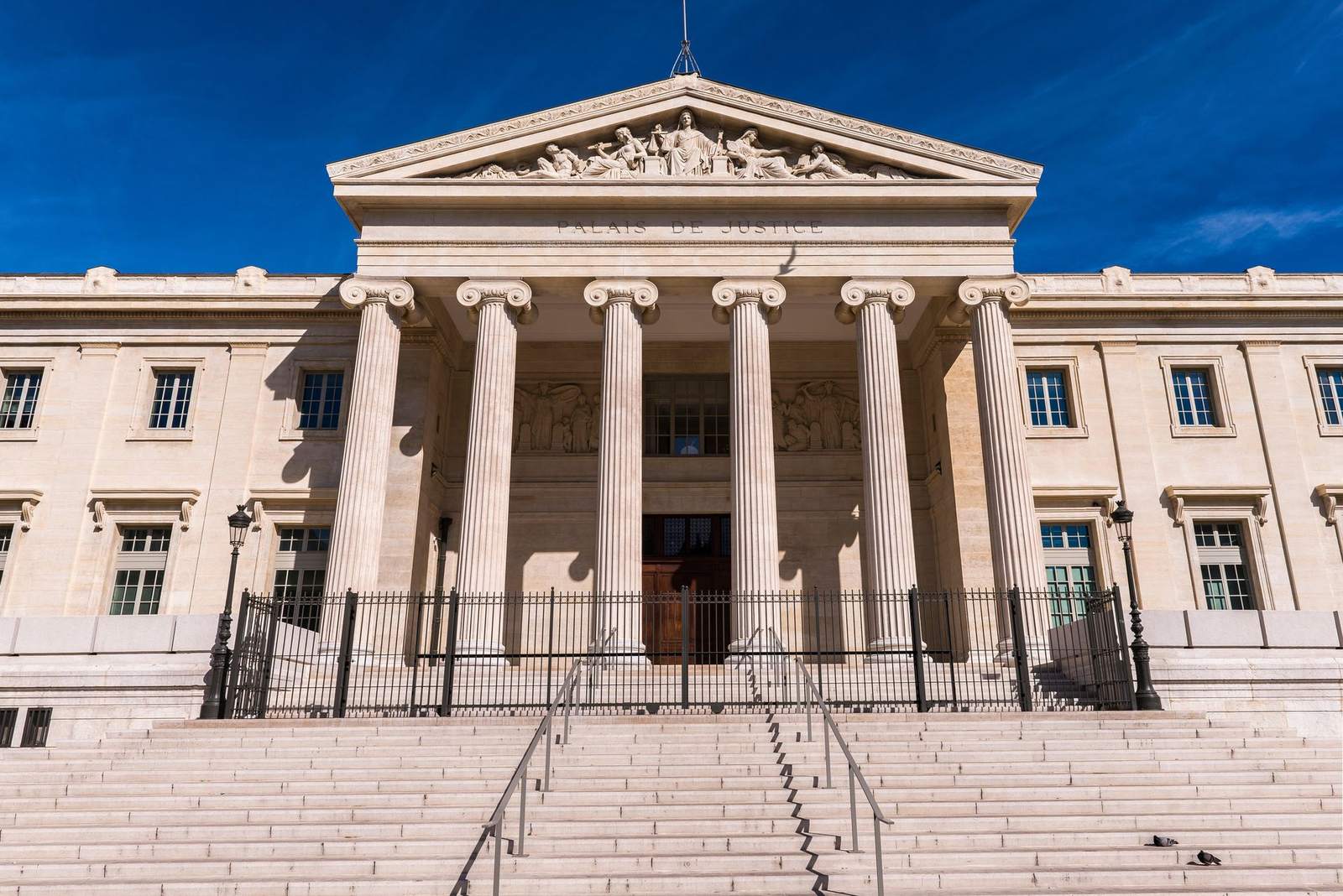 Avocat OQTF – recours devant le tribunal administratif de Marseille